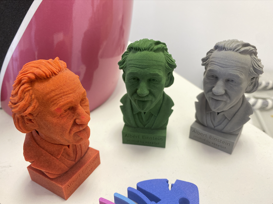 Busts in different colours.