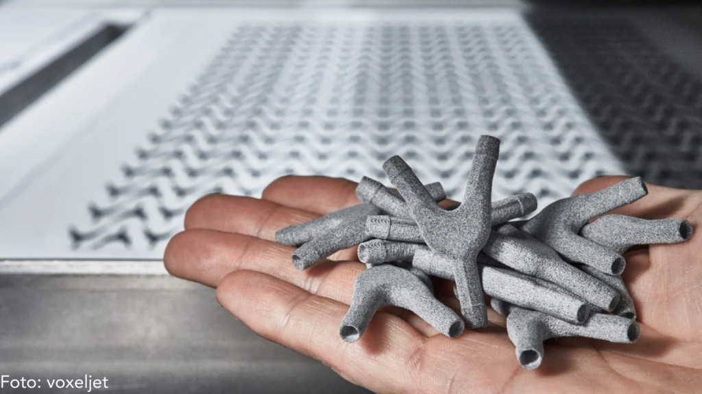 3 voxeljet hss small parts